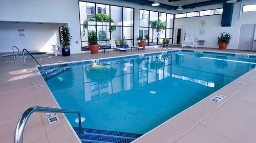 Doubletree Buffalo Amherst pool